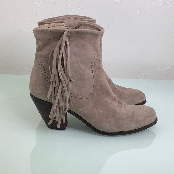 Sam Edelman light grey Suede Fringes Louie Ankle Boots booties size 8.5 EUC - Picture 2 of 16